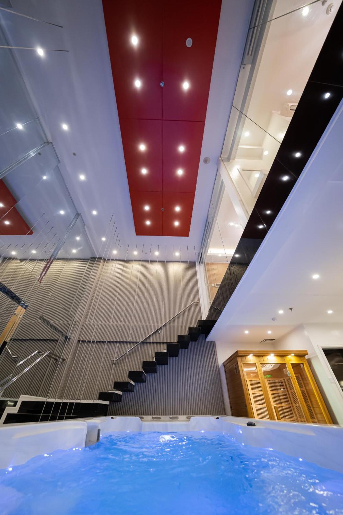 Luks Lofts Hotel & Residences Batangas Buitenkant foto