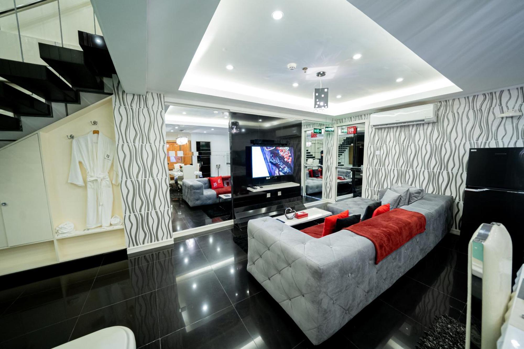 Luks Lofts Hotel & Residences Batangas Buitenkant foto