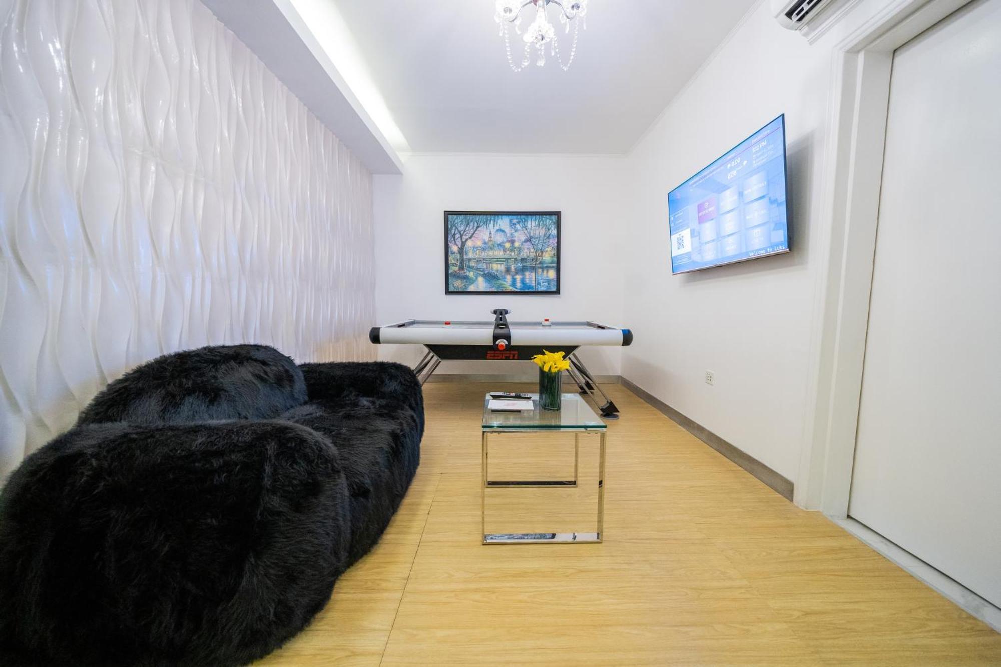 Luks Lofts Hotel & Residences Batangas Buitenkant foto