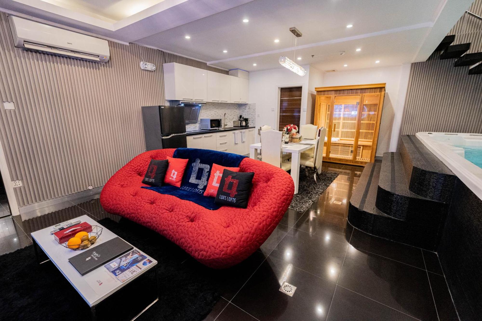 Luks Lofts Hotel & Residences Batangas Buitenkant foto